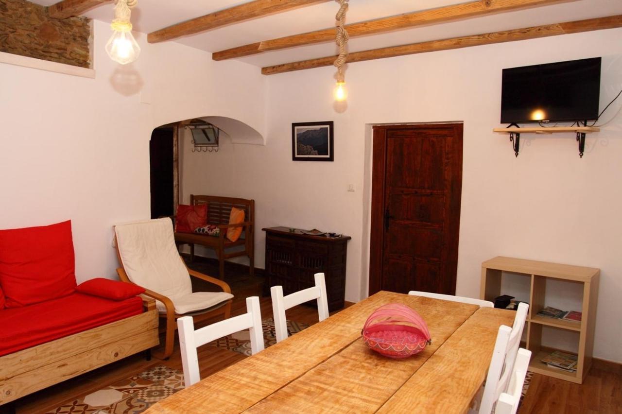 Nido Menas Vila Torrejón el Rubio Exterior foto